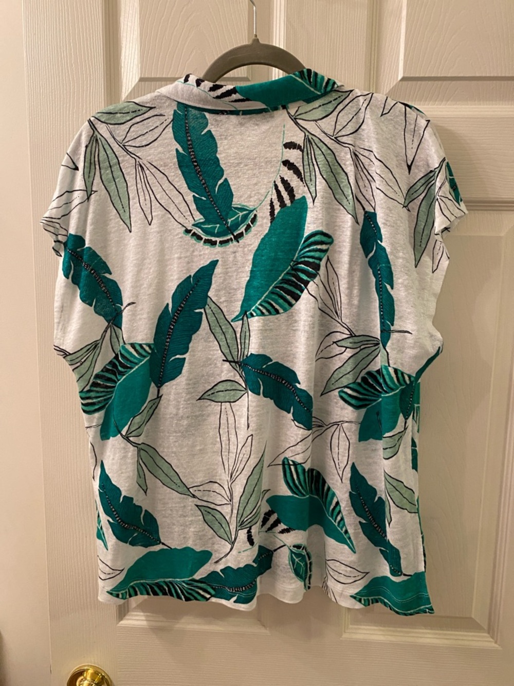 Tahari Women's Linen Teal Leaf Print Short Sleeve Top - Picture 5 of 5